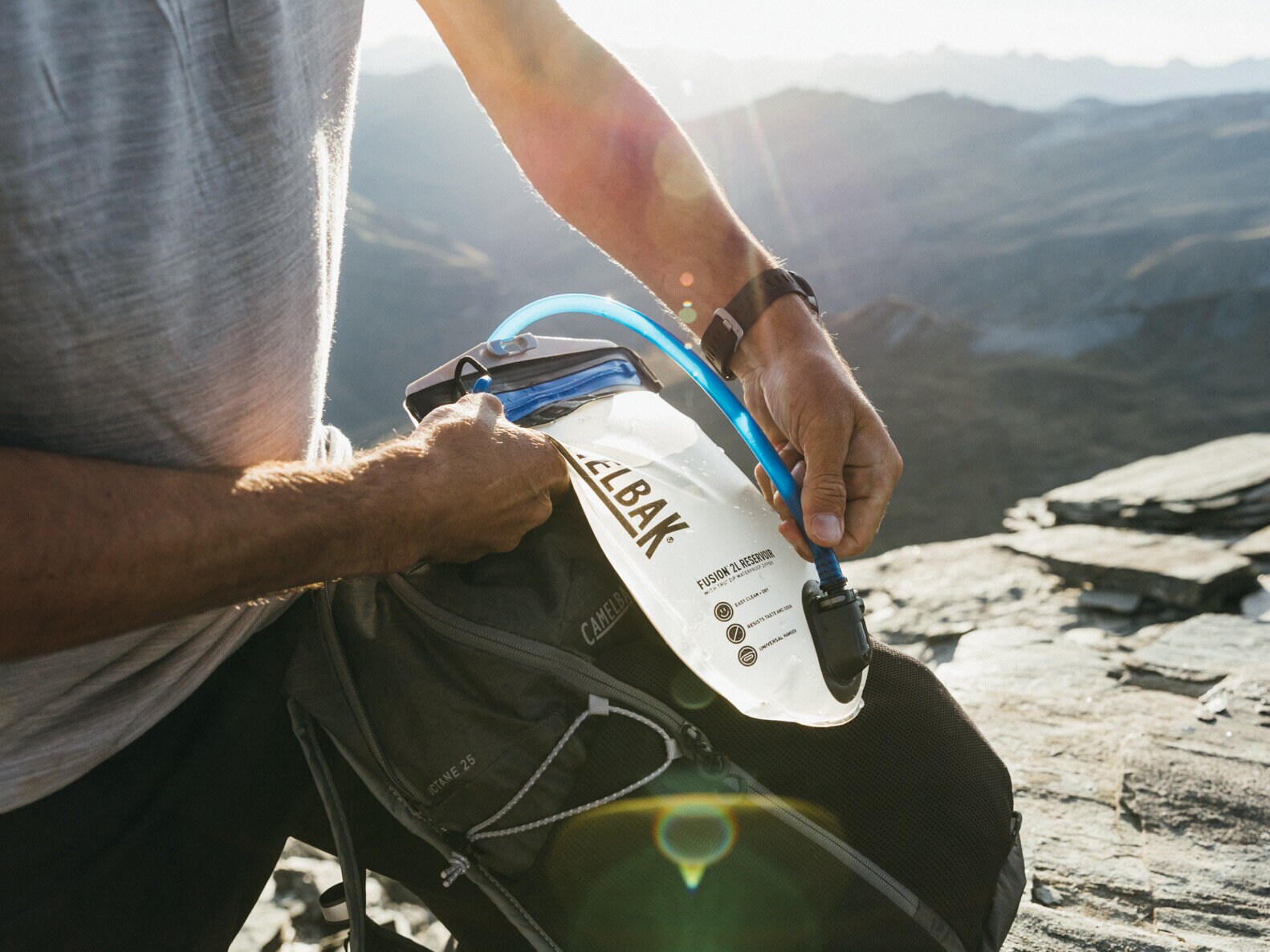 https://www.camelbakshop.dk/pub_docs/files/FilteredbyLifeStraw/FW_OCTANE-6518.jpg_web.jpg