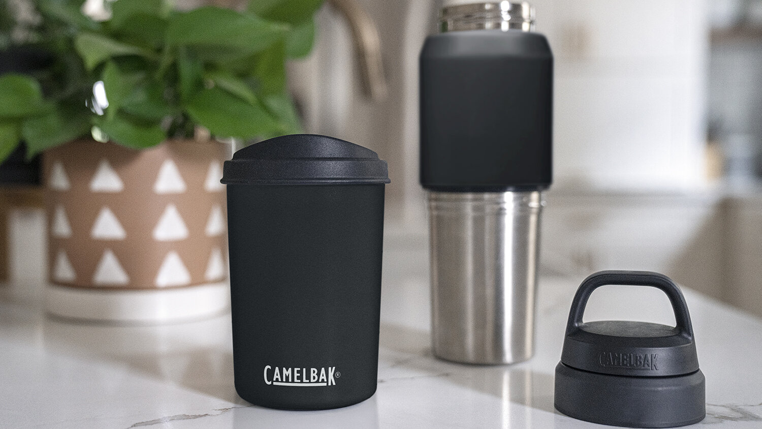 https://www.camelbakshop.dk/pub_docs/files/multibev69_Blk.jpg